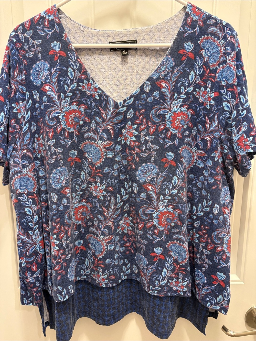 DG2 Diane Gilman XL Easy Top Double Layer Floral Split Back Blue